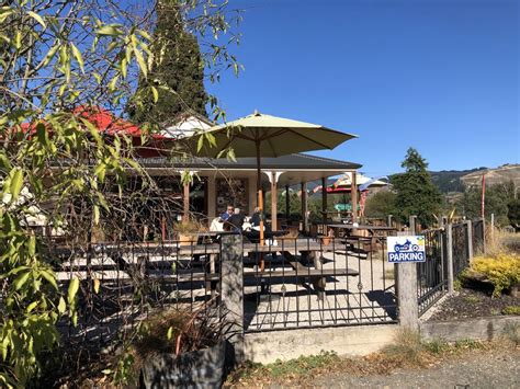 Kohatu Flat Rock Cafe .